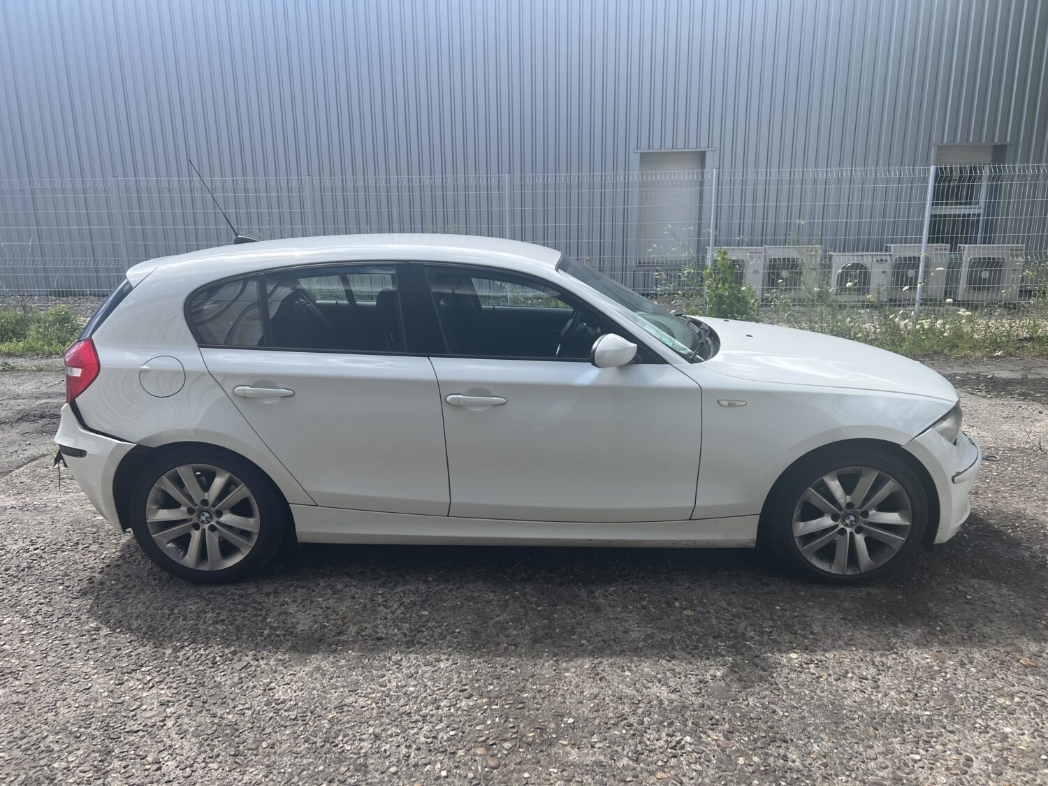 BMW 1  E87 118 D 136.