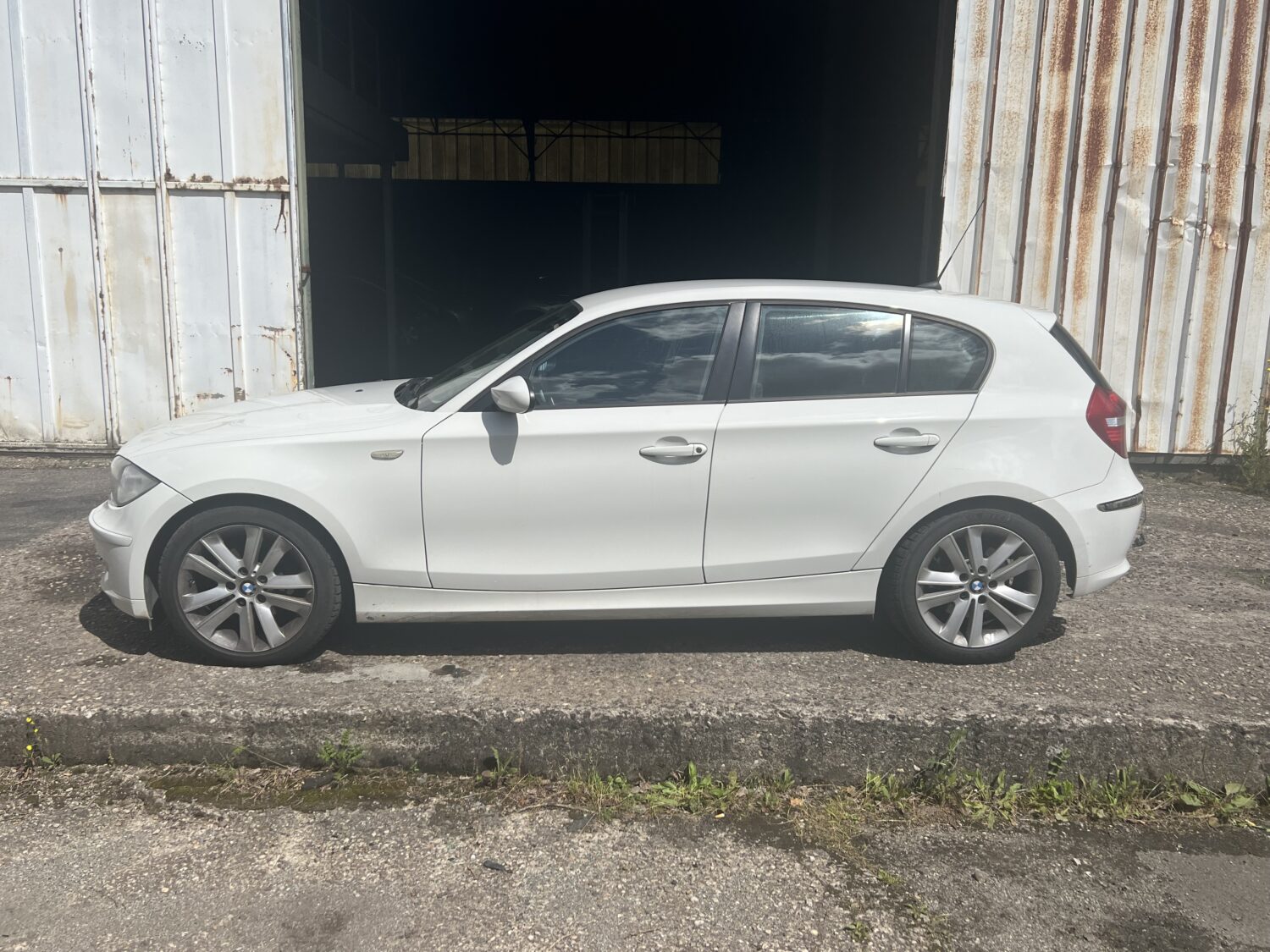 BMW 1  E87 118 D 136.