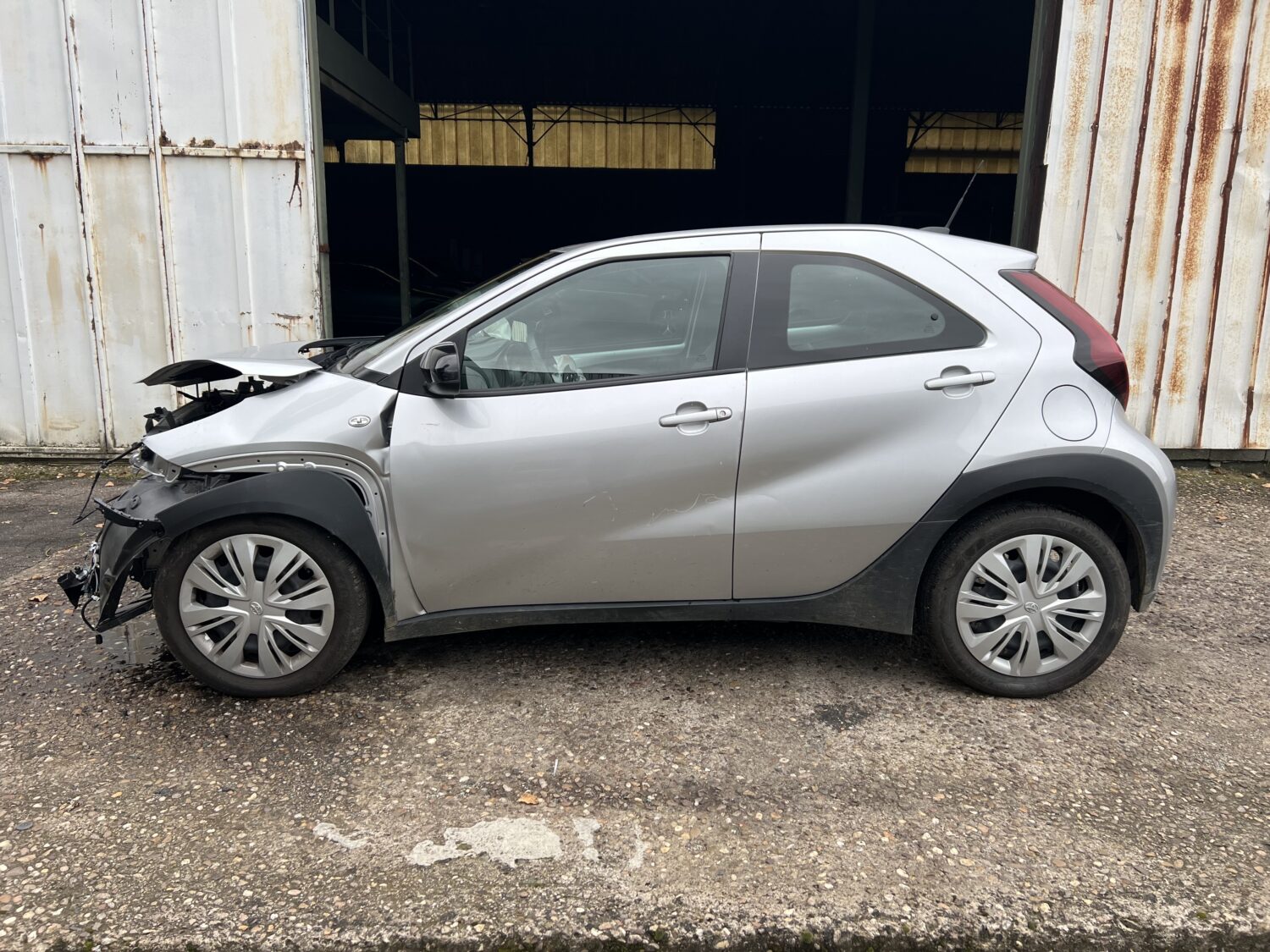 AYGO X  1.0 VVTI 72.