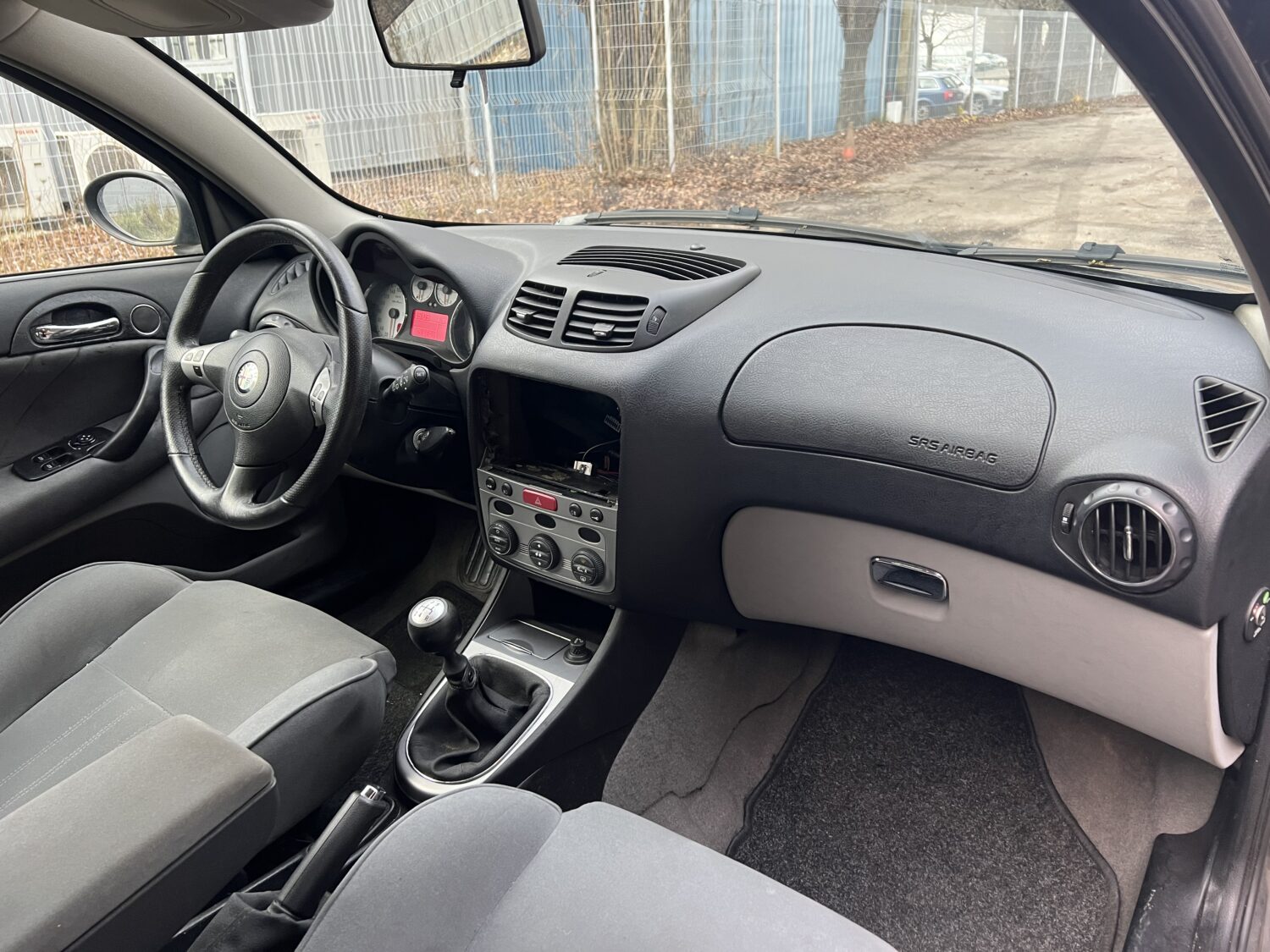 ALFA 147  1.9 JTD 120.