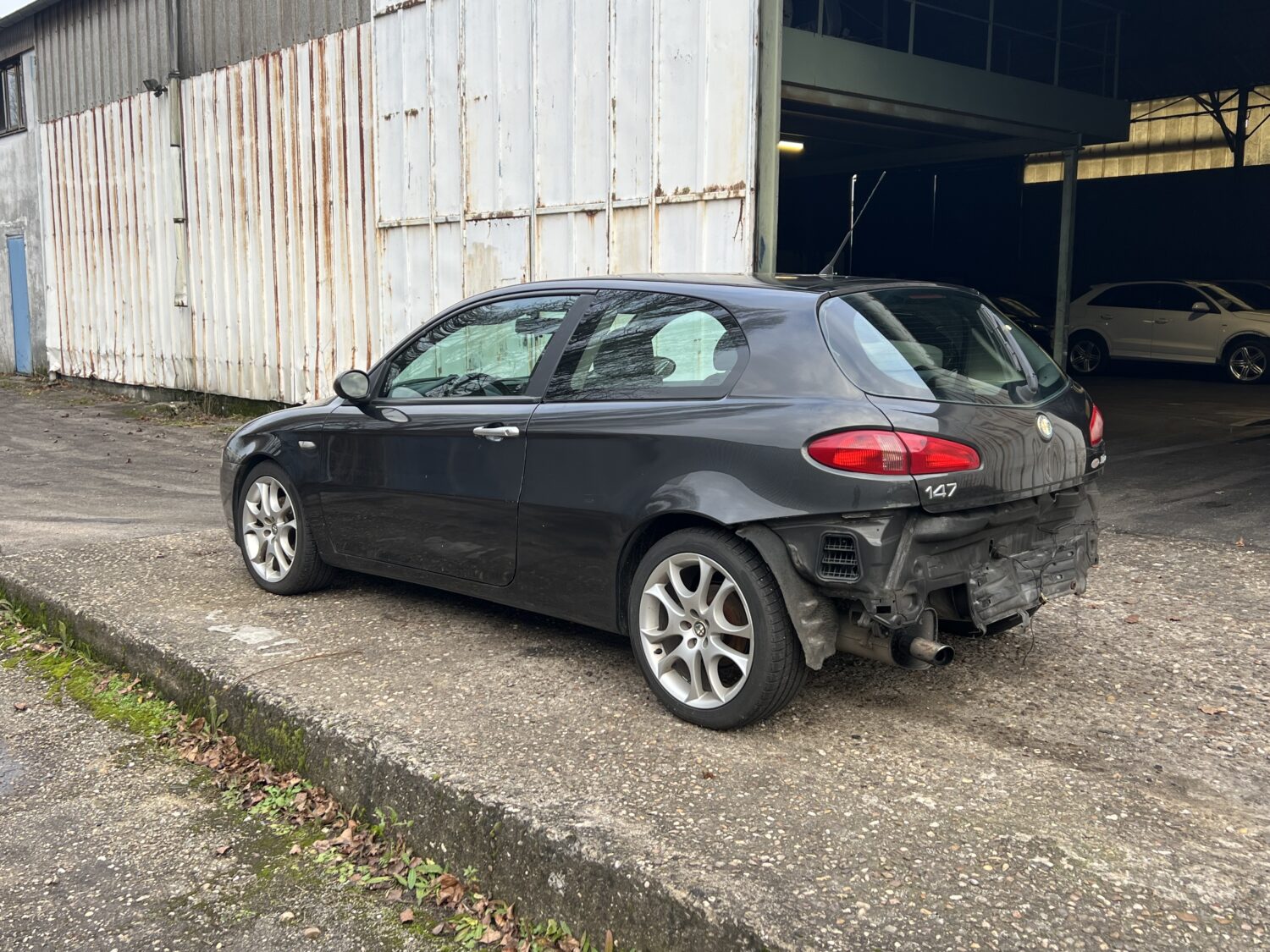 ALFA 147  1.9 JTD 120.