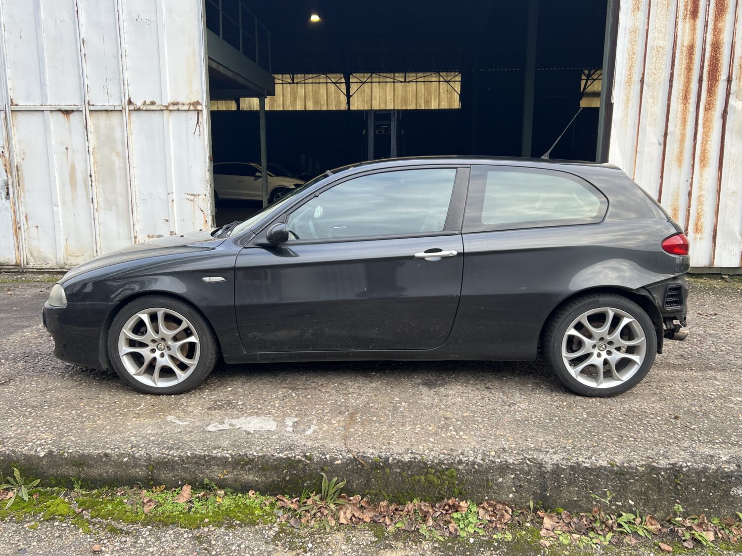 ALFA 147  1.9 JTD 120.